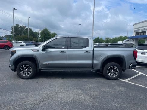 Used 2024 GMC Sierra 1500 AT4 w/ Technology Package AWD/4WD image 2