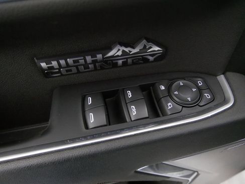 Used 2023 Chevrolet Silverado 1500 High Country w/ Technology Package image 14