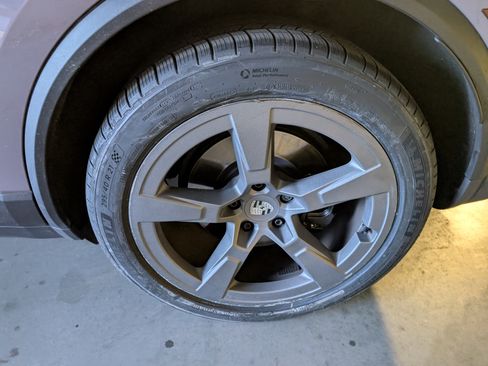 Used 2025 Porsche Macan Electric image 15