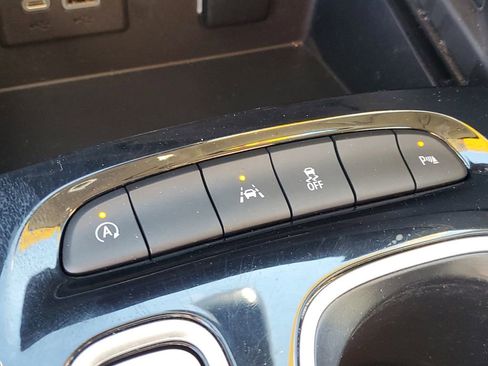 Used 2021 Buick Envision Essence w/ Sport Touring Package image 38