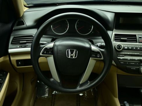 Used 2012 Honda Accord LX image 3