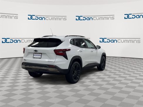 New 2026 Chevrolet Trax ACTIV w/ Driver Confidence Package image 8