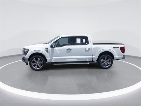 Used 2025 Ford F150 Lariat w/ Equipment Group 502A High image 5
