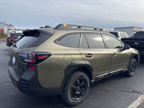 Used 2024 Subaru Outback Wilderness image 5
