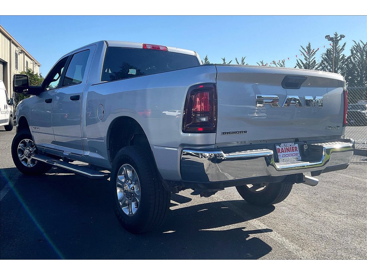 Used 2026 RAM 2500 Big Horn AWD/4WD image 3