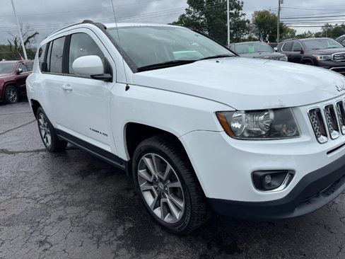 Used 2017 Jeep Compass High Altitude AWD/4WD image 12