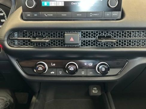 Used 2024 Honda HR-V LX image 15
