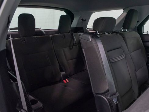 Used 2022 Ford Explorer XLT AWD/4WD image 20