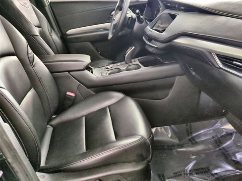 Used 2023 Cadillac XT4 Premium Luxury w/ Cold Weather Package image 27