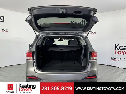 Used 2016 Kia Sorento LX image 16