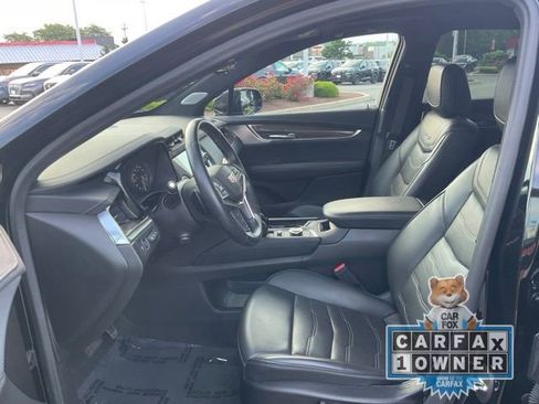 Used 2023 Cadillac XT5 Premium Luxury w/ Platinum Package AWD/4WD image 13