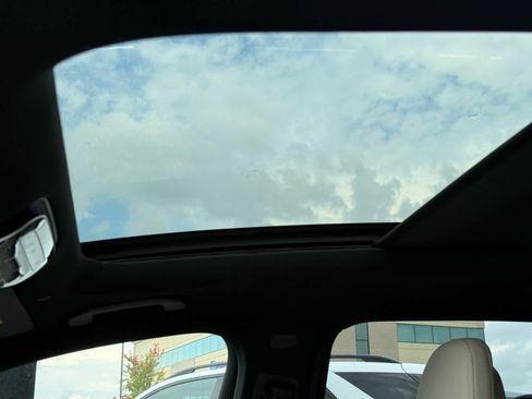 Used 2026 Mercedes-Benz GLC 350e 4MATIC image 30