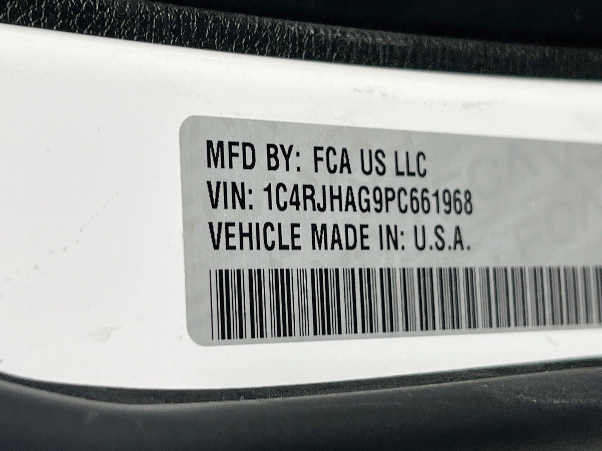Used 2023 Jeep Grand Cherokee Altitude AWD/4WD image 31