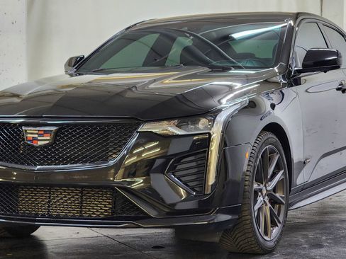 Used 2020 Cadillac CT4 V w/ Climate Package image 11