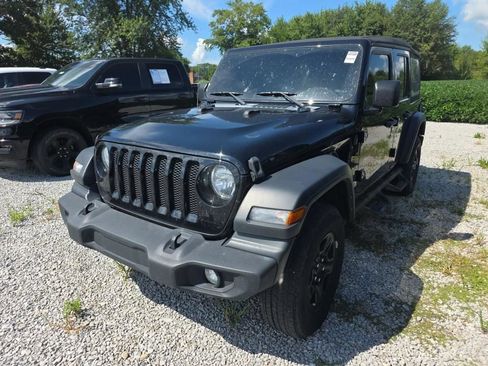Used 2022 Jeep Wrangler Unlimited Sport AWD/4WD image 3