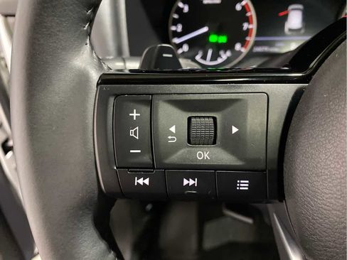 Used 2023 Nissan Rogue SL w/ SL Premium Package image 14