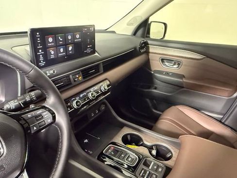 Used 2026 Honda Pilot Elite image 25