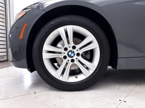 Used 2017 BMW 330i Sedan RWD image 13