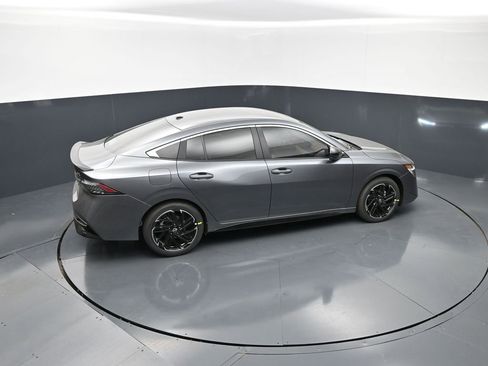 New 2026 Nissan Sentra SR w/ Floor Mat Package FWD image 21