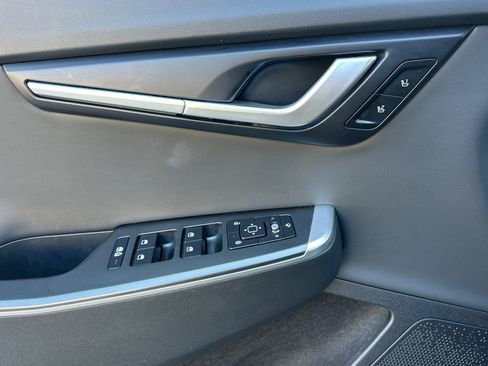 Used 2024 Kia EV6 Light image 11