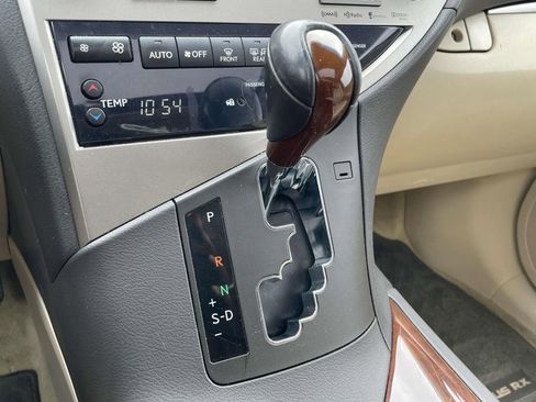 Used 2013 Lexus RX 450h AWD image 19