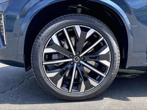 New 2026 Volvo XC90 T8 Ultra w/ Protection Package AWD/4WD image 14