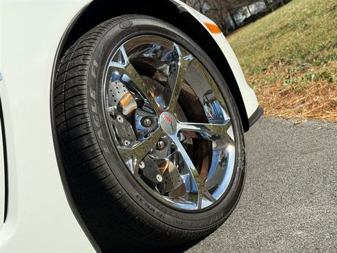 Used 2013 Chevrolet Corvette Grand Sport w/ 4LT Preferred Equipment Group image 34