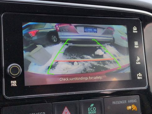 Used 2017 Mitsubishi Outlander SE image 29