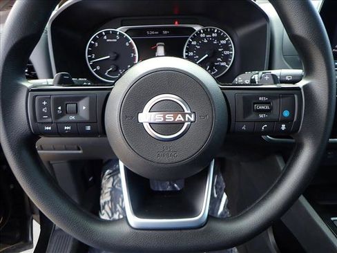 Used 2022 Nissan Rogue SV image 13