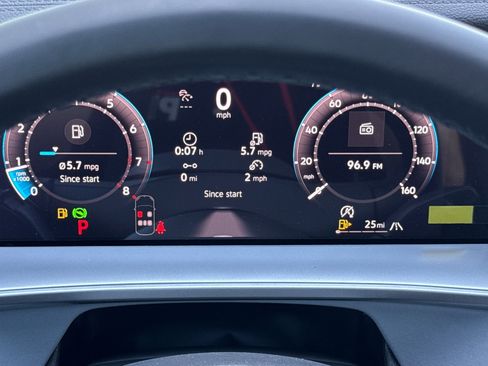 New 2026 Volkswagen Tiguan SE R-Line AWD/4WD image 24