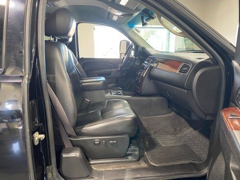 Used 2010 Chevrolet Silverado 2500 LTZ w/ LTZ Plus Package AWD/4WD image 16