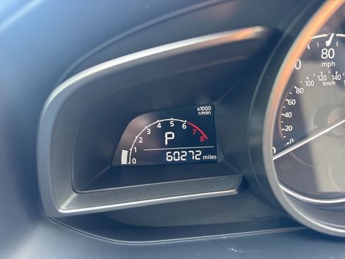 Used 2018 MAZDA MAZDA3 Touring image 21