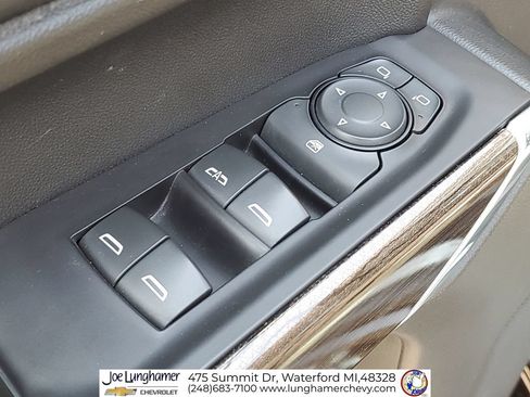 Used 2019 Chevrolet Silverado 1500 RST AWD/4WD image 24