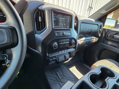 Used 2019 Chevrolet Silverado 1500 Custom w/ Custom Value Package AWD/4WD image 22