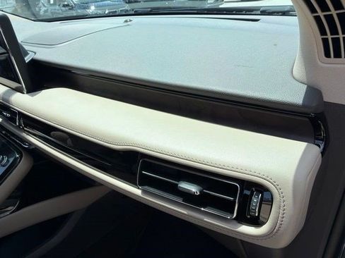 Used 2023 Lincoln Nautilus Reserve FWD image 28