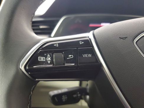 Used 2024 Audi Q8 e-tron Premium Plus w/ Premium Plus Package AWD/4WD image 24