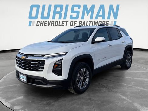 Used 2026 Chevrolet Equinox LT image 2