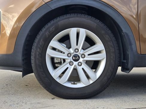Used 2019 Kia Sportage LX image 11
