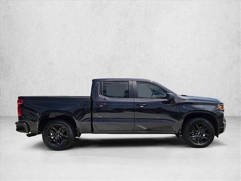 Used 2022 Chevrolet Silverado 1500 Custom w/ LPO, Dark Essentials Package RWD image 4