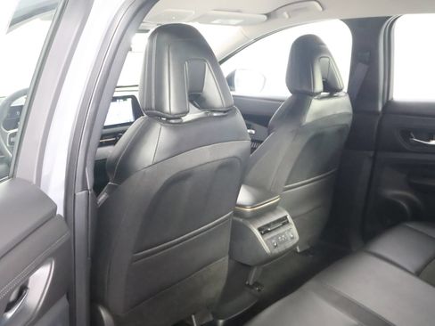 Used 2024 Nissan Ariya AWD image 41