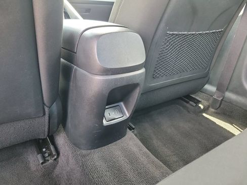 Used 2025 Hyundai Elantra SEL FWD image 11