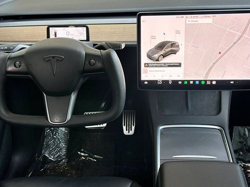 Used 2021 Tesla Model Y Long Range AWD/4WD image 4