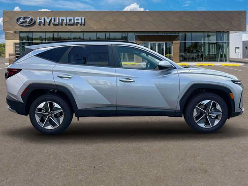Used 2025 Hyundai Tucson SEL FWD image 40