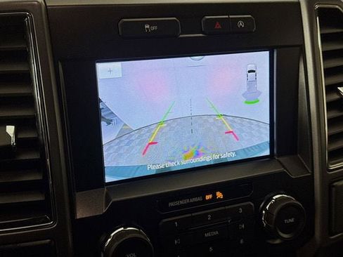 Used 2019 Ford F150 XLT w/ Equipment Group 302A Luxury image 17