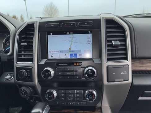 Used 2019 Ford F150 Lariat w/ Equipment Group 502A Luxury image 10