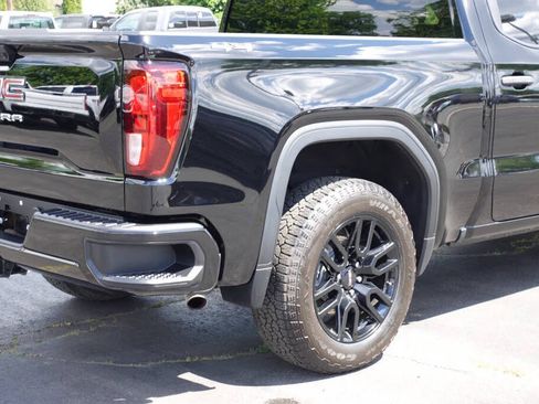 Used 2023 GMC Sierra 1500 Pro w/ Graphite Edition AWD/4WD image 11