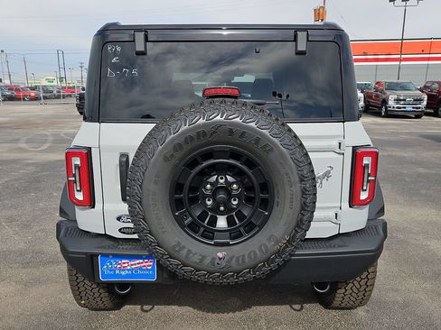 New 2026 Ford Bronco Badlands AWD/4WD image 10
