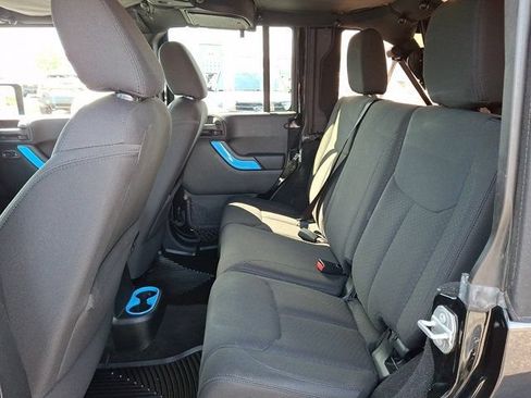 Used 2016 Jeep Wrangler Unlimited Sport w/ Quick Order Package 24S AWD/4WD image 14