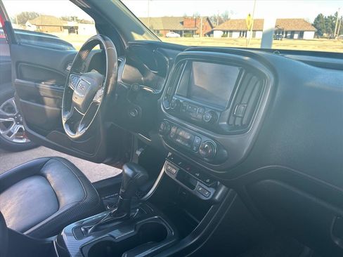 Used 2018 GMC Canyon All Terrain w/ Trailering Package image 17