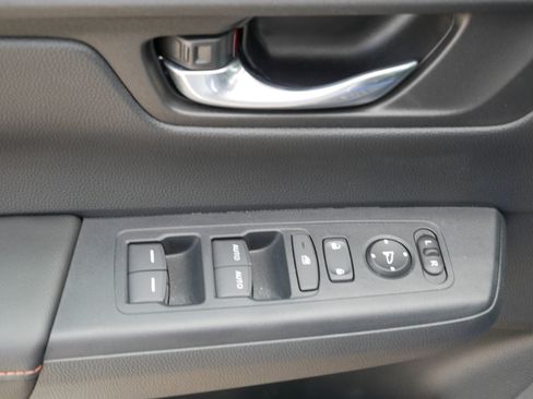 Used 2025 Honda CR-V Sport image 19